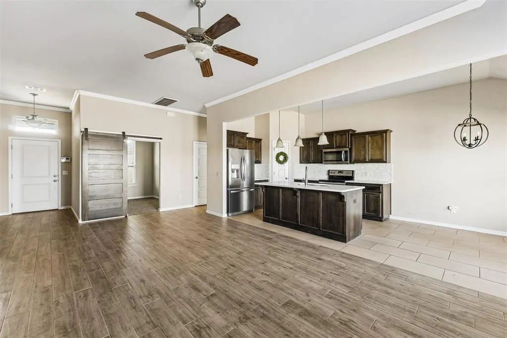 Photo 9 — 3911 Wiltshire Drive, Norman, OK 73026