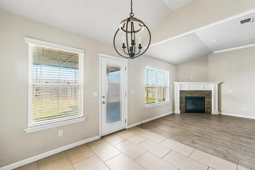 Photo 12 — 3911 Wiltshire Drive, Norman, OK 73026