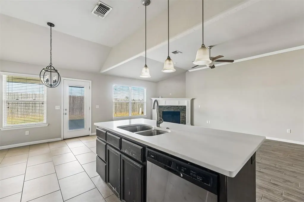 Photo 14 — 3911 Wiltshire Drive, Norman, OK 73026