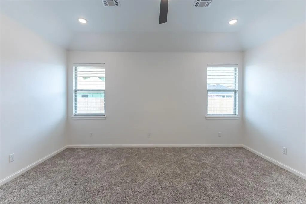 Photo 17 — 16025 Catalonia Place, Oklahoma City, OK 73170