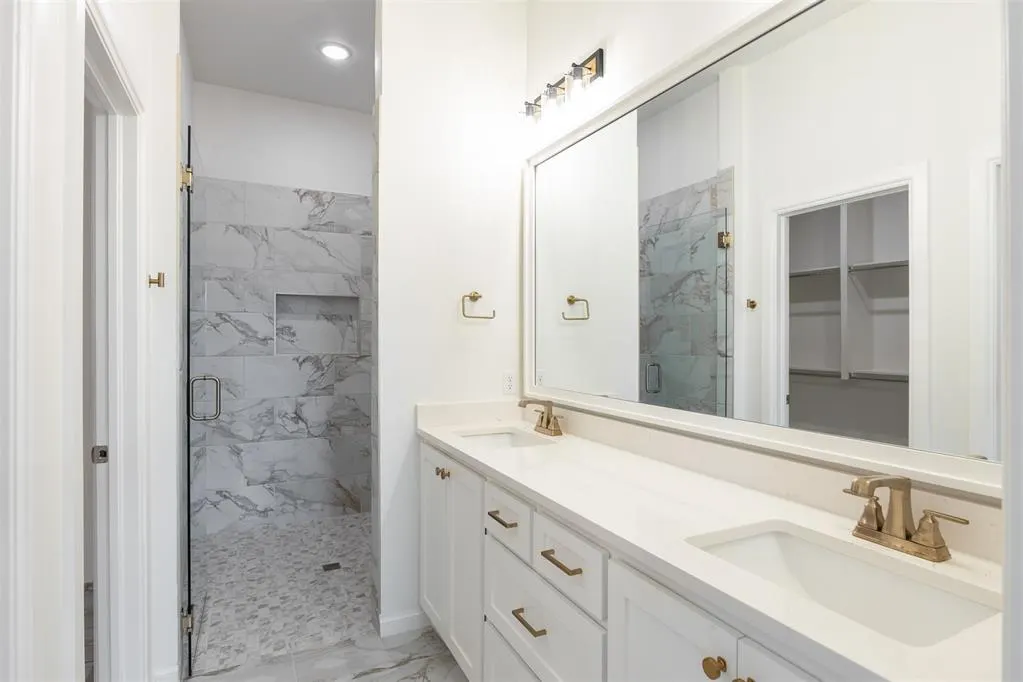 Photo 19 — 16025 Catalonia Place, Oklahoma City, OK 73170