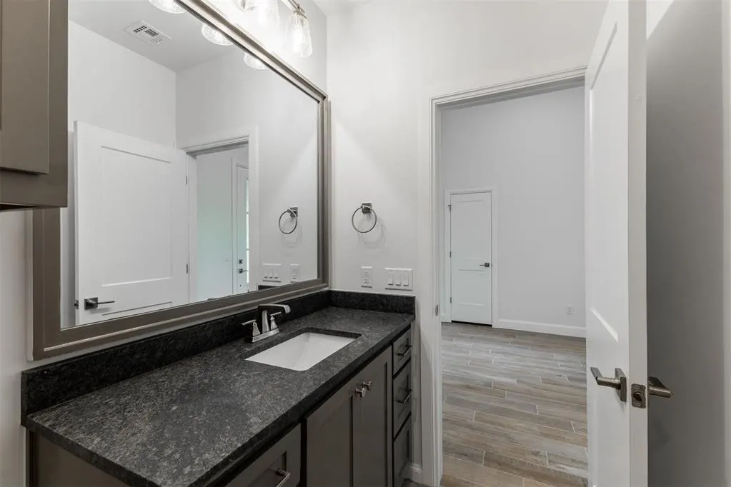 Photo 28 — 16025 Catalonia Place, Oklahoma City, OK 73170