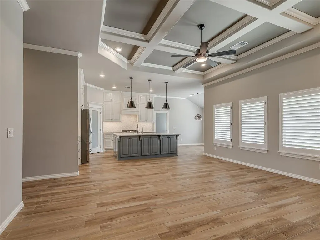 Photo 8 — 3404 Broadmoore Drive, Moore, OK 73160