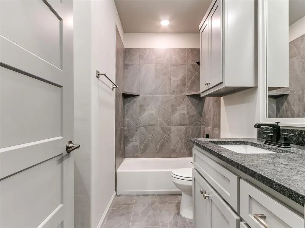 Photo 23 — 16108 Segovia Drive, Oklahoma City, OK 73170