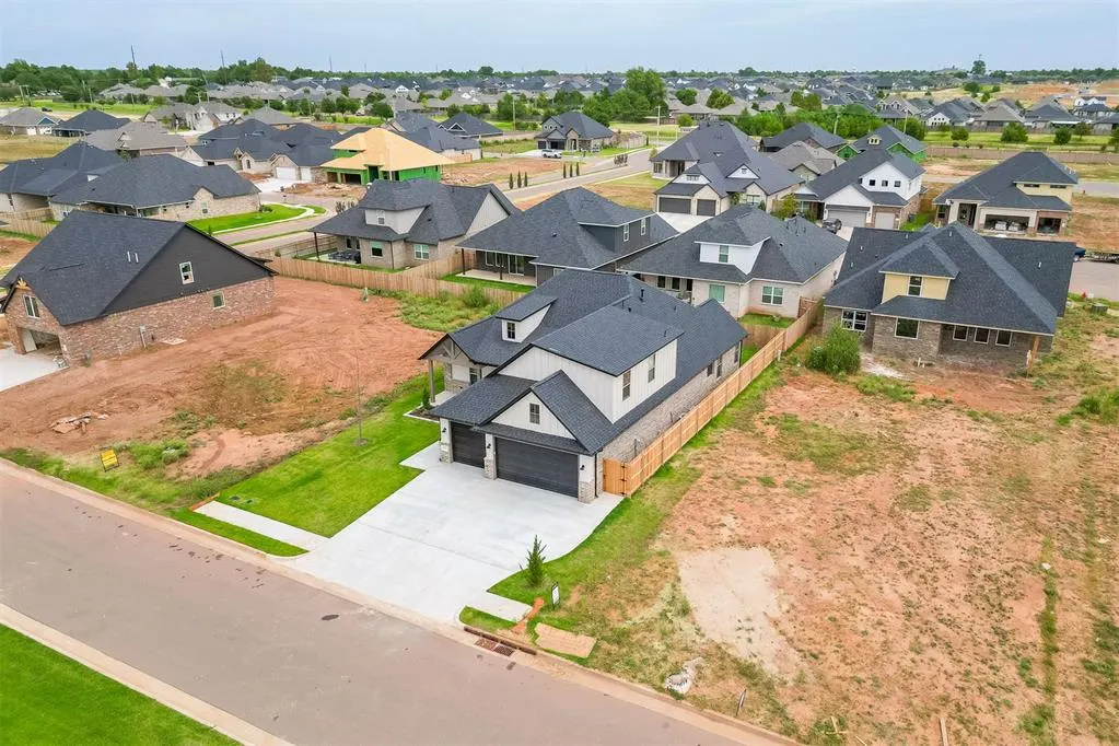 Photo 49 — 16108 Segovia Drive, Oklahoma City, OK 73170