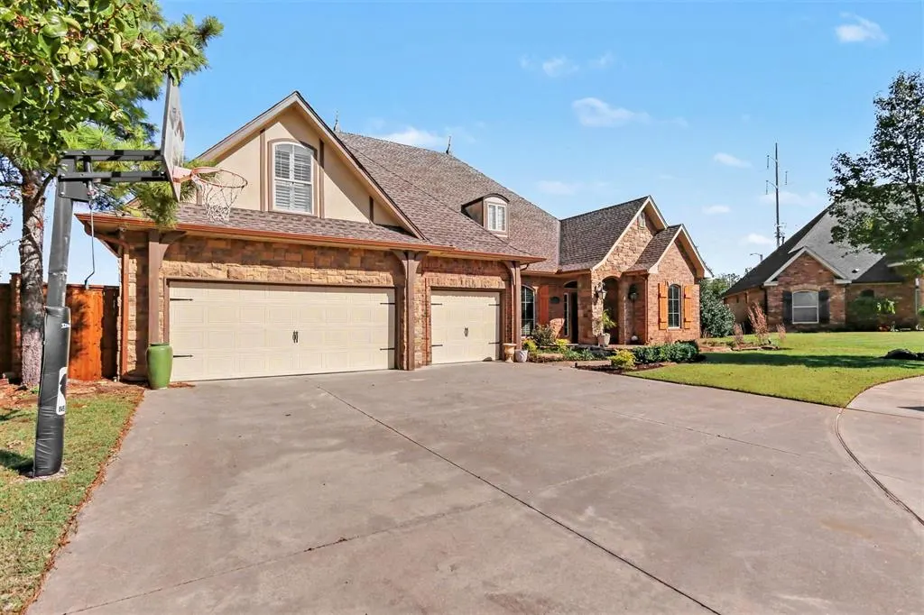 Photo 3 — 4805 Wellman Drive, Norman, OK 73072