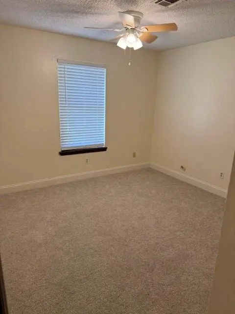 Photo 7 — 1127 E Katy Drive, Altus, OK 73521