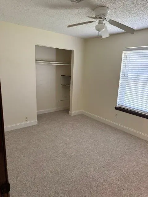 Photo 8 — 1127 E Katy Drive, Altus, OK 73521