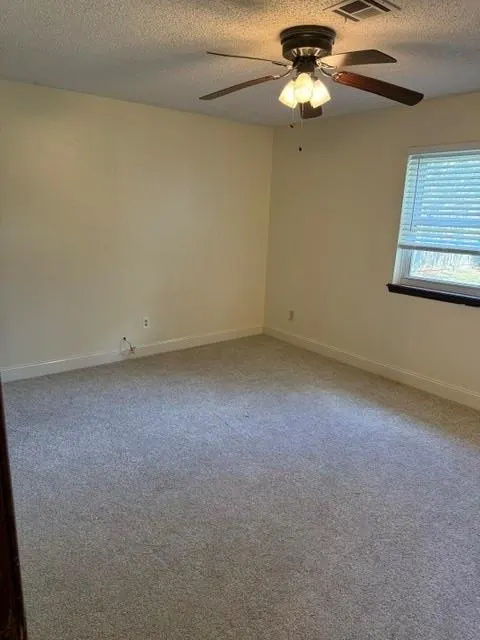 Photo 10 — 1127 E Katy Drive, Altus, OK 73521