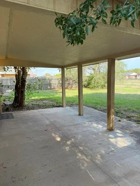 Photo 13 — 1127 E Katy Drive, Altus, OK 73521