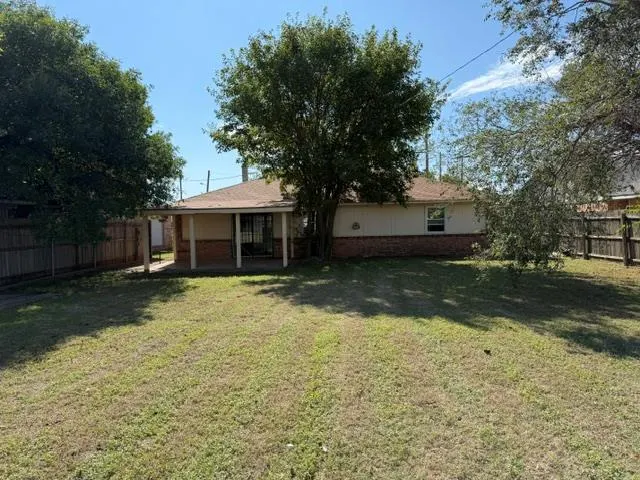 Photo 14 — 1127 E Katy Drive, Altus, OK 73521