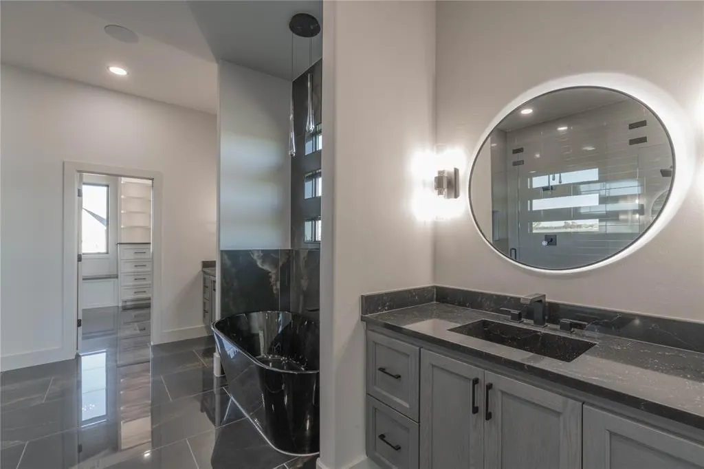 Photo 21 — 7422 Dutton Drive, Norman, OK 73072