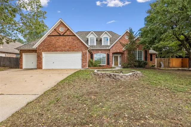 Front exterior — 2824 N Ashecroft Drive, Edmond, OK 73034