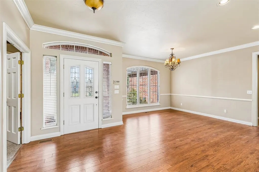 Photo 3 — 2824 N Ashecroft Drive, Edmond, OK 73034