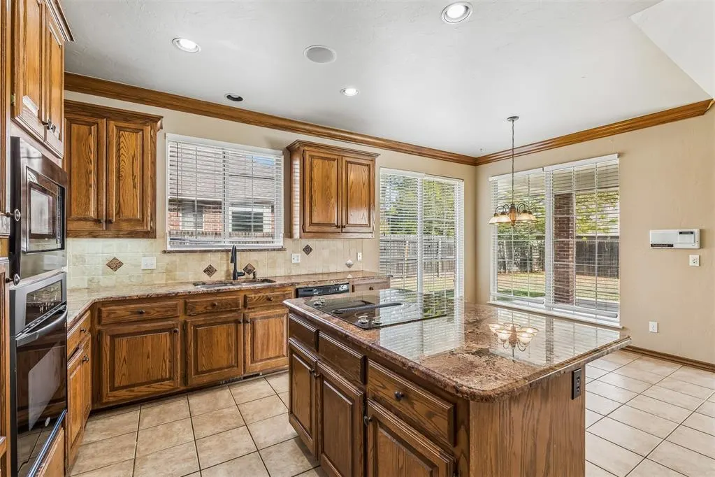 Photo 14 — 2824 N Ashecroft Drive, Edmond, OK 73034