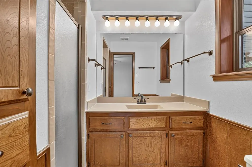 Photo 17 — 3626 Santa Fe Drive, Choctaw, OK 73020