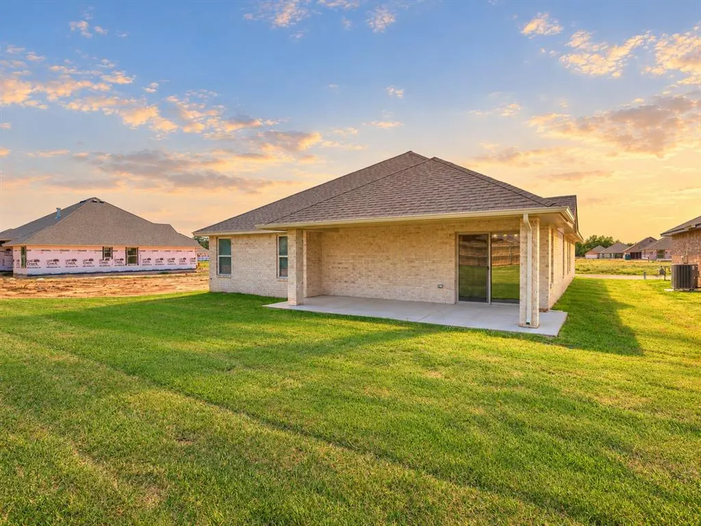 Photo 35 — 7700 Three Woods Lane, Yukon, OK 73099
