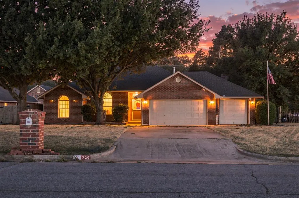 Front exterior — 720 Parkwoods Drive, Noble, OK 73068