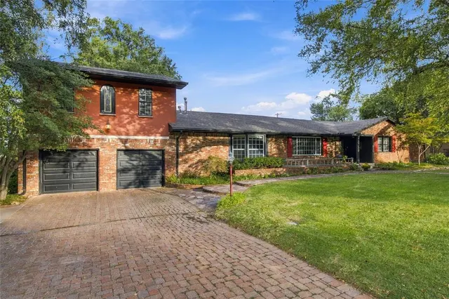 Photo 2 — 4231 S Columbia Place, Tulsa, OK 74105