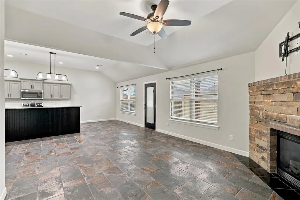 Photo 7 — 2106 Whispering Pine Boulevard, Shawnee, OK 74804