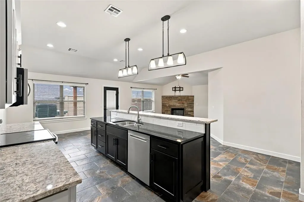 Photo 9 — 2106 Whispering Pine Boulevard, Shawnee, OK 74804