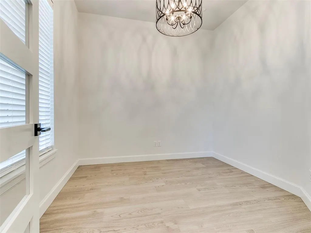 Photo 7 — 1920 SW 41st Terrace, Moore, OK 73160