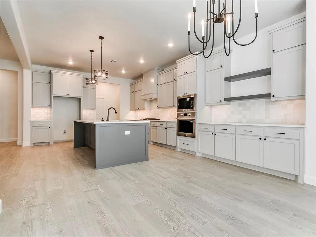Photo 22 — 1920 SW 41st Terrace, Moore, OK 73160
