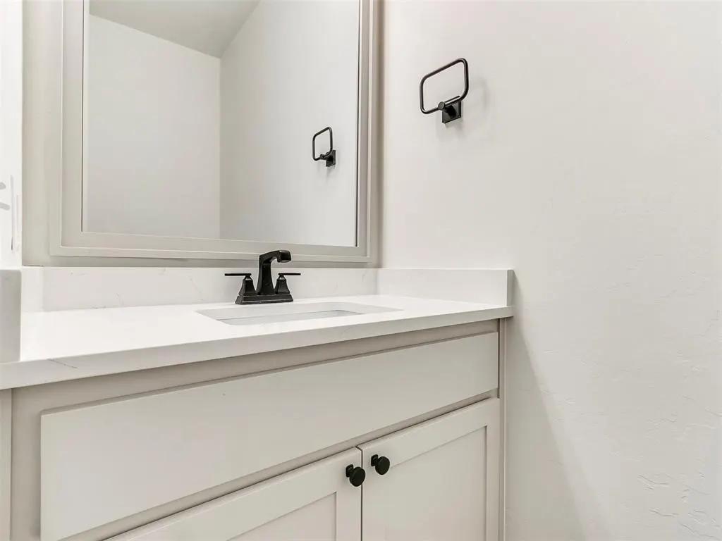 Photo 31 — 1920 SW 41st Terrace, Moore, OK 73160