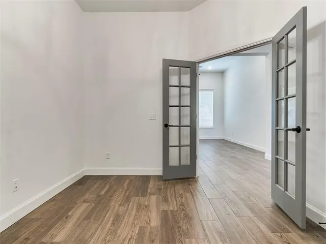 Photo 7 — 1932 SW 41st Terrace, Moore, OK 73160