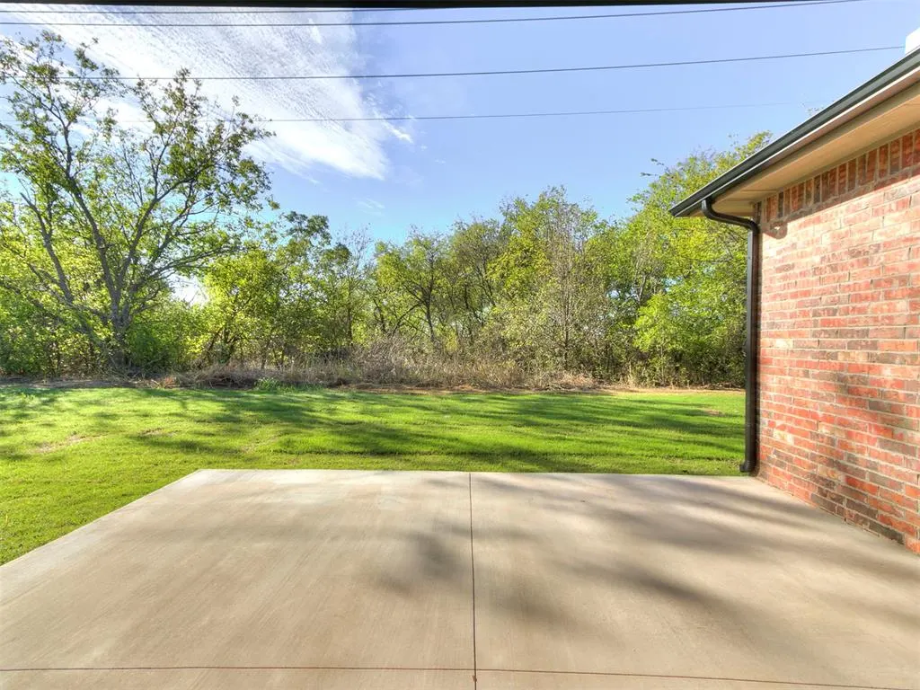 Photo 45 — 1932 SW 41st Terrace, Moore, OK 73160