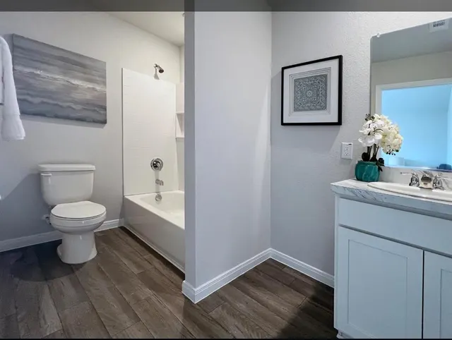 Photo 3 — 2304 S Quail Hollow, Shawnee, OK 74804