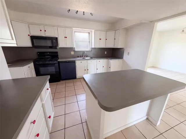 Photo 6 — 4805 Michael Drive, Oklahoma City, OK 73115