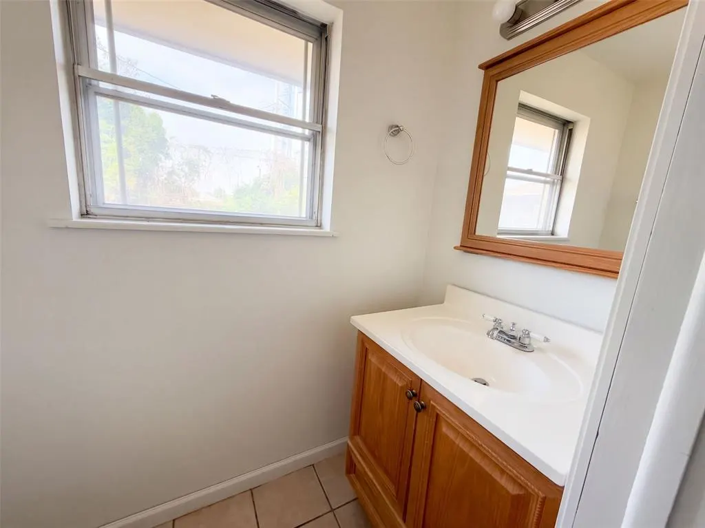 Photo 15 — 4805 Michael Drive, Oklahoma City, OK 73115
