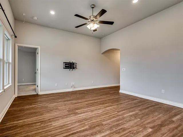 Photo 5 — 801 Blue Fish Road, Norman, OK 73069