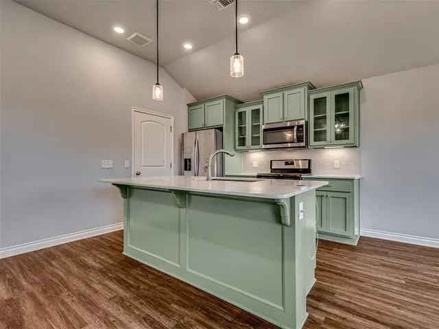 Photo 8 — 801 Blue Fish Road, Norman, OK 73069