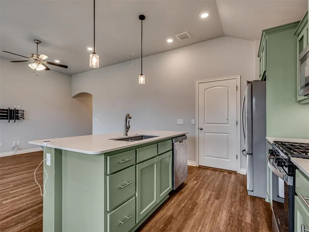 Photo 10 — 801 Blue Fish Road, Norman, OK 73069