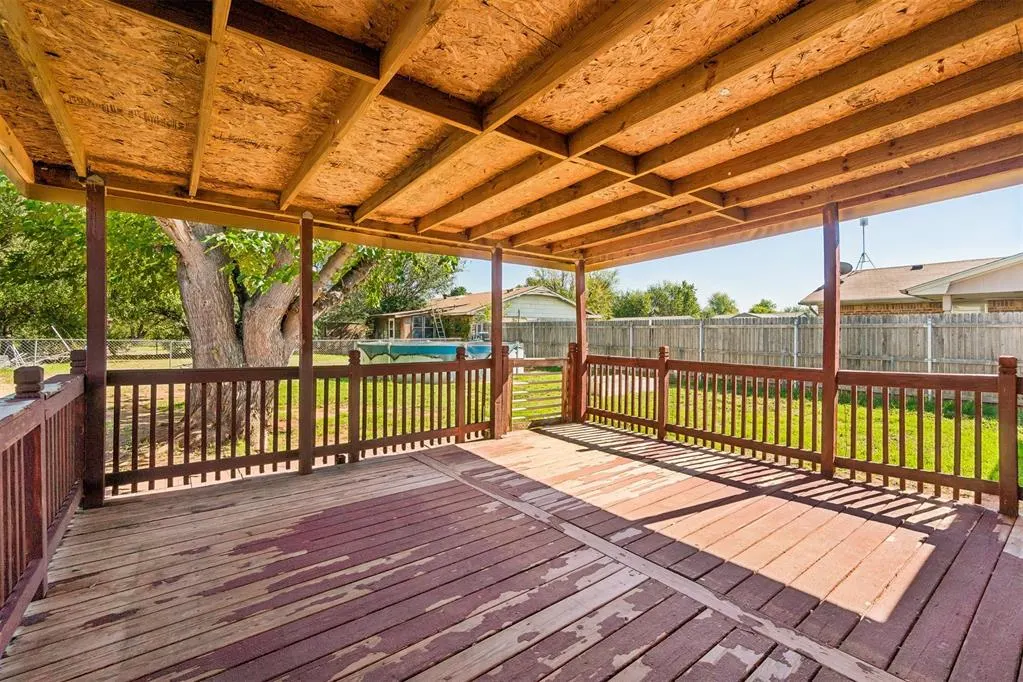 Photo 24 — 220 S Silver Drive, Mustang, OK 73064