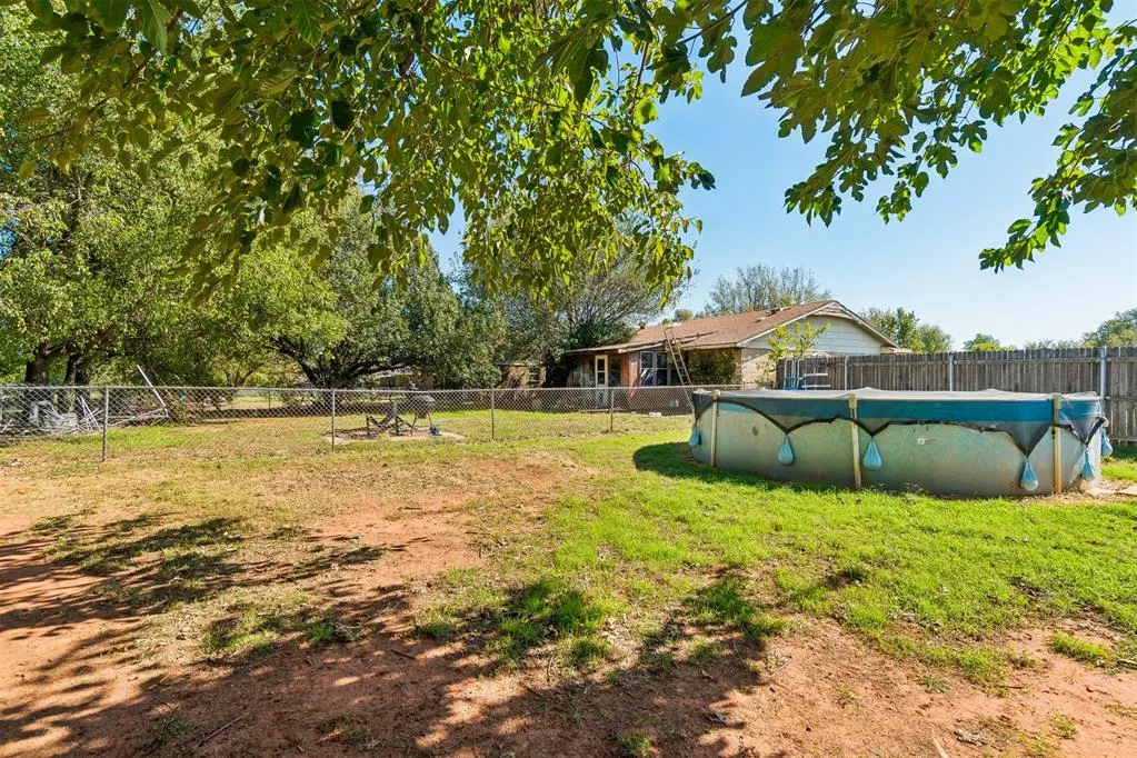 Photo 34 — 220 S Silver Drive, Mustang, OK 73064