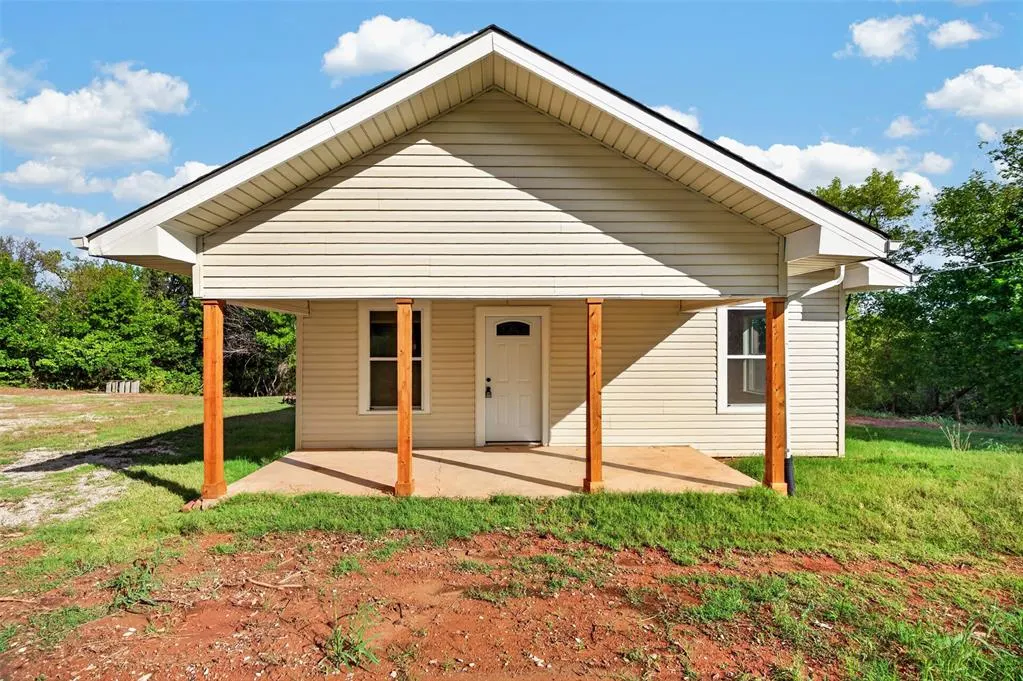 Photo 3 — 619 W Lee Street, Pauls Valley, OK 73075