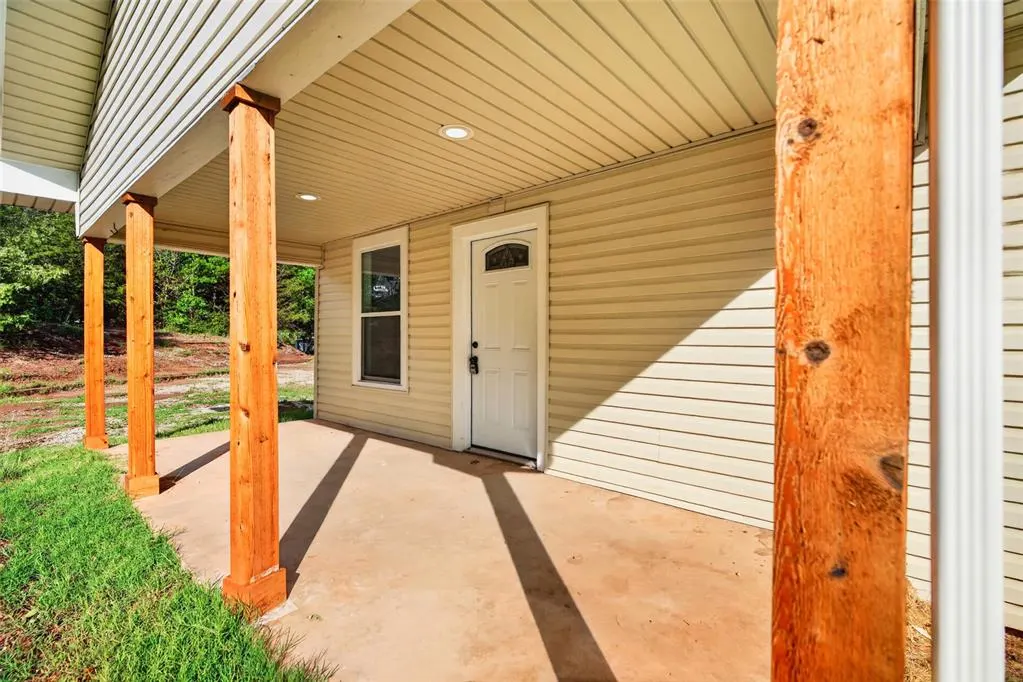 Photo 9 — 619 W Lee Street, Pauls Valley, OK 73075