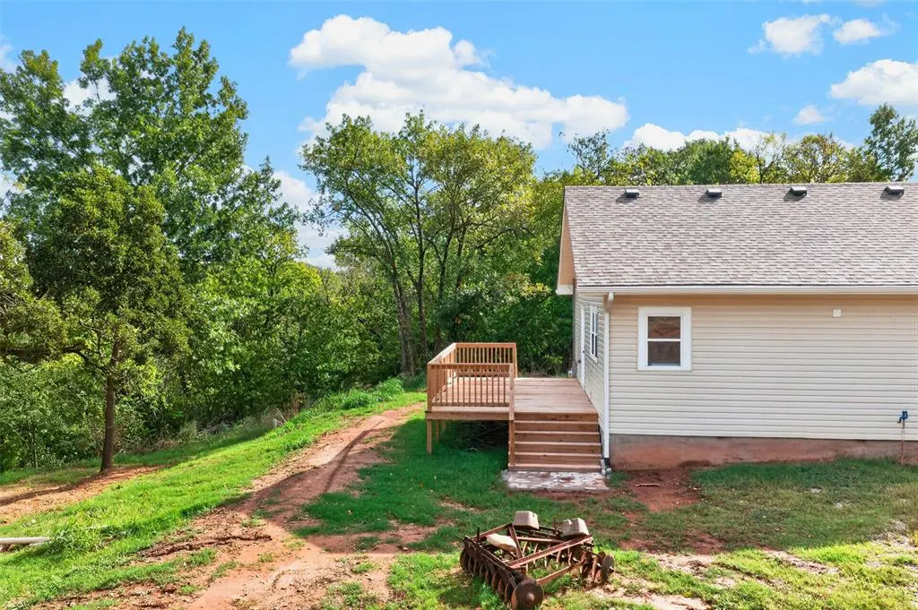 Photo 10 — 619 W Lee Street, Pauls Valley, OK 73075