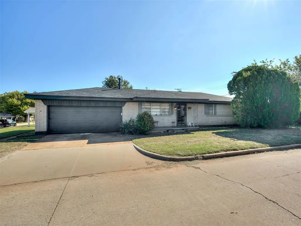 Photo 3 — 1400 Vickie Drive, Del City, OK 73115