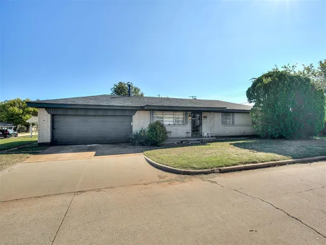 Photo 3 — 1400 Vickie Drive, Del City, OK 73115