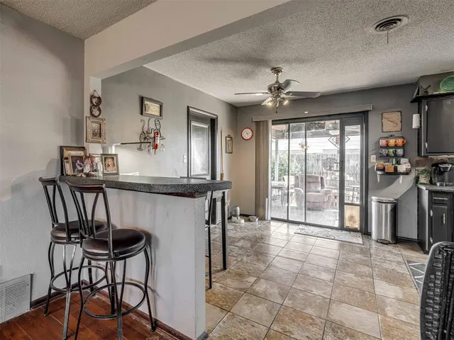 Photo 8 — 1400 Vickie Drive, Del City, OK 73115