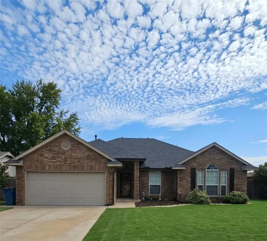 Front exterior — 17 N Lockeport Drive, Edmond, OK 73003