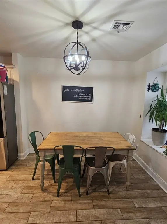 Photo 2 — 17 N Lockeport Drive, Edmond, OK 73003
