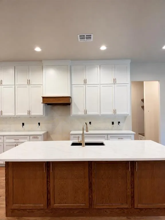 Photo 13 — 21113 Reserve Circle, Harrah, OK 73045