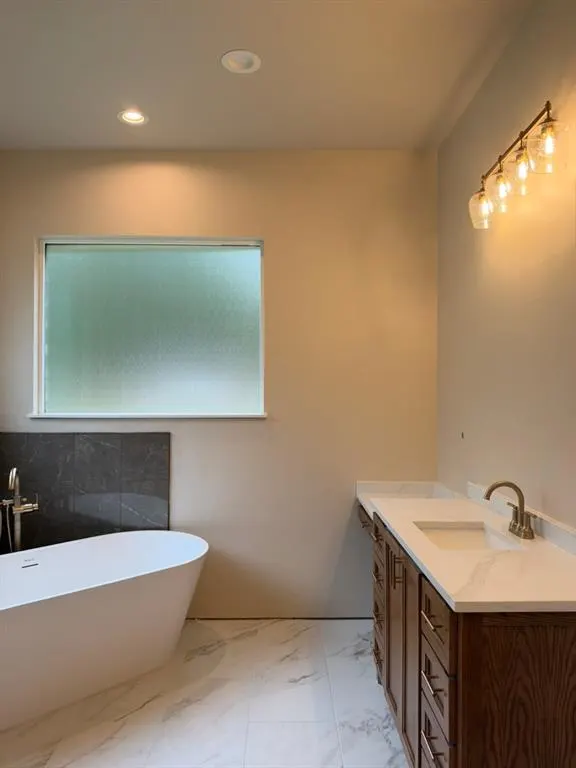 Photo 29 — 21113 Reserve Circle, Harrah, OK 73045