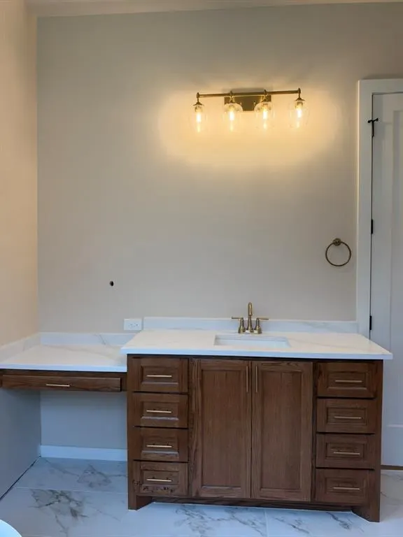 Photo 33 — 21113 Reserve Circle, Harrah, OK 73045