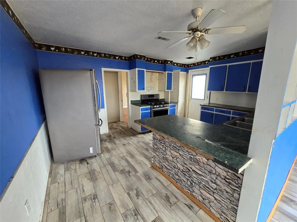 Photo 14 — 223 S Oak Street, Apache, OK 73006